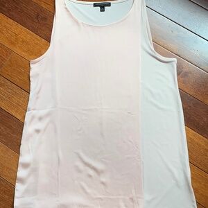 Banana Republic women’s pale peach and cream sleeveless top, size medium